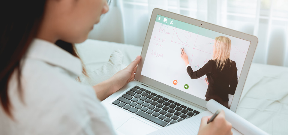 Eラーニング企画・販売事業